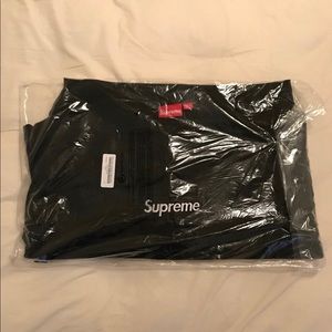 Supreme box logo crew neck size Medium